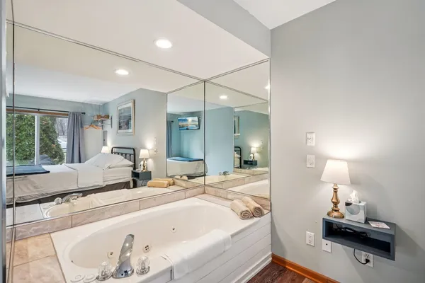 $775,000 | W9350 County Road, Poynette, WI 53955