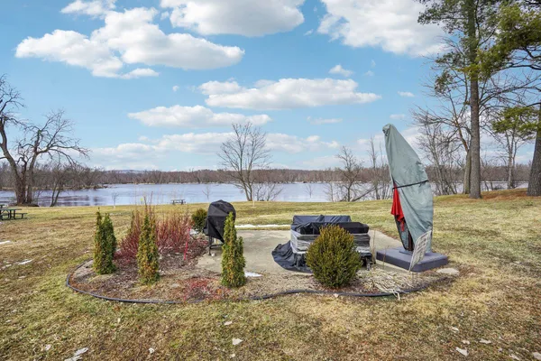 $775,000 | W9350 County Road, Poynette, WI 53955