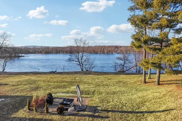 $775,000 | W9350 County Road, Poynette, WI 53955