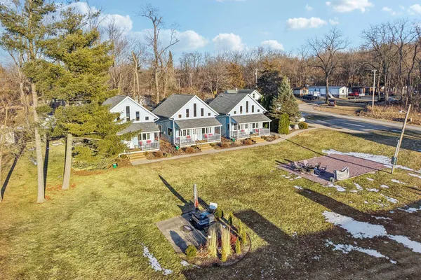 $775,000 | W9350 County Road, Poynette, WI 53955