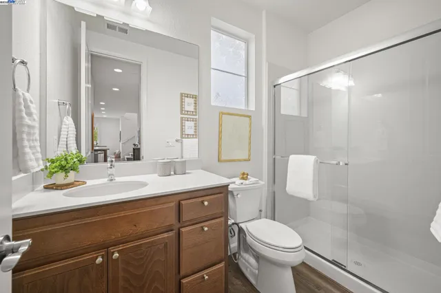 $1,175,000 | 2336 Carbondale Way, Dublin, CA 94568