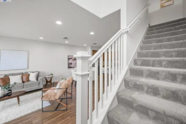 $1,175,000 | 2336 Carbondale Way, Dublin, CA 94568