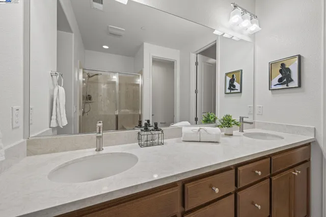 $1,175,000 | 2336 Carbondale Way, Dublin, CA 94568