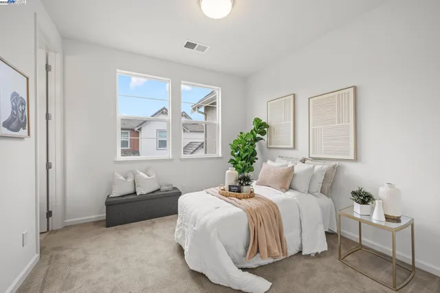 $1,175,000 | 2336 Carbondale Way, Dublin, CA 94568