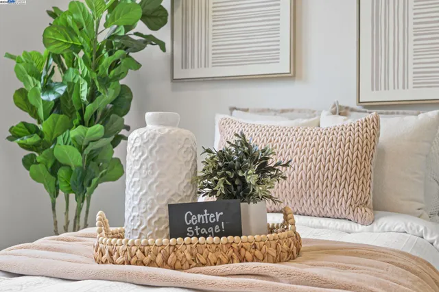 $1,175,000 | 2336 Carbondale Way, Dublin, CA 94568