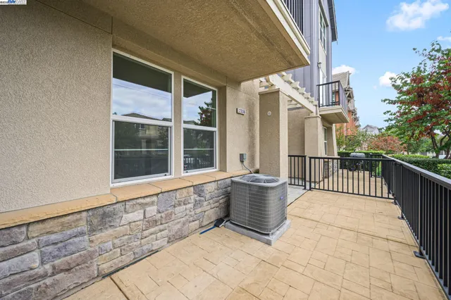 $1,175,000 | 2336 Carbondale Way, Dublin, CA 94568