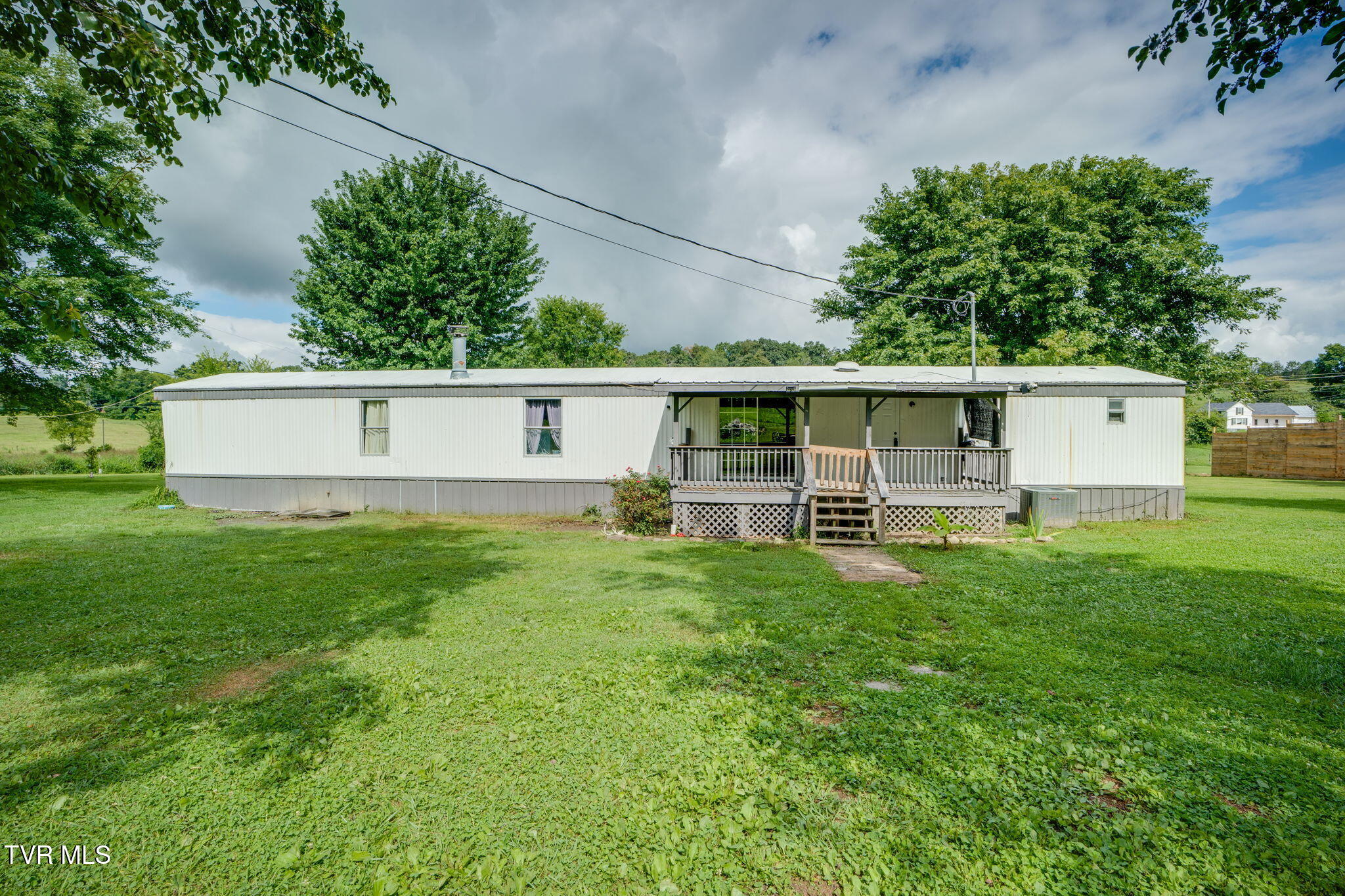 570 Happy Valley Road Limestone, TN 37681 - Photo 18 of 32 022