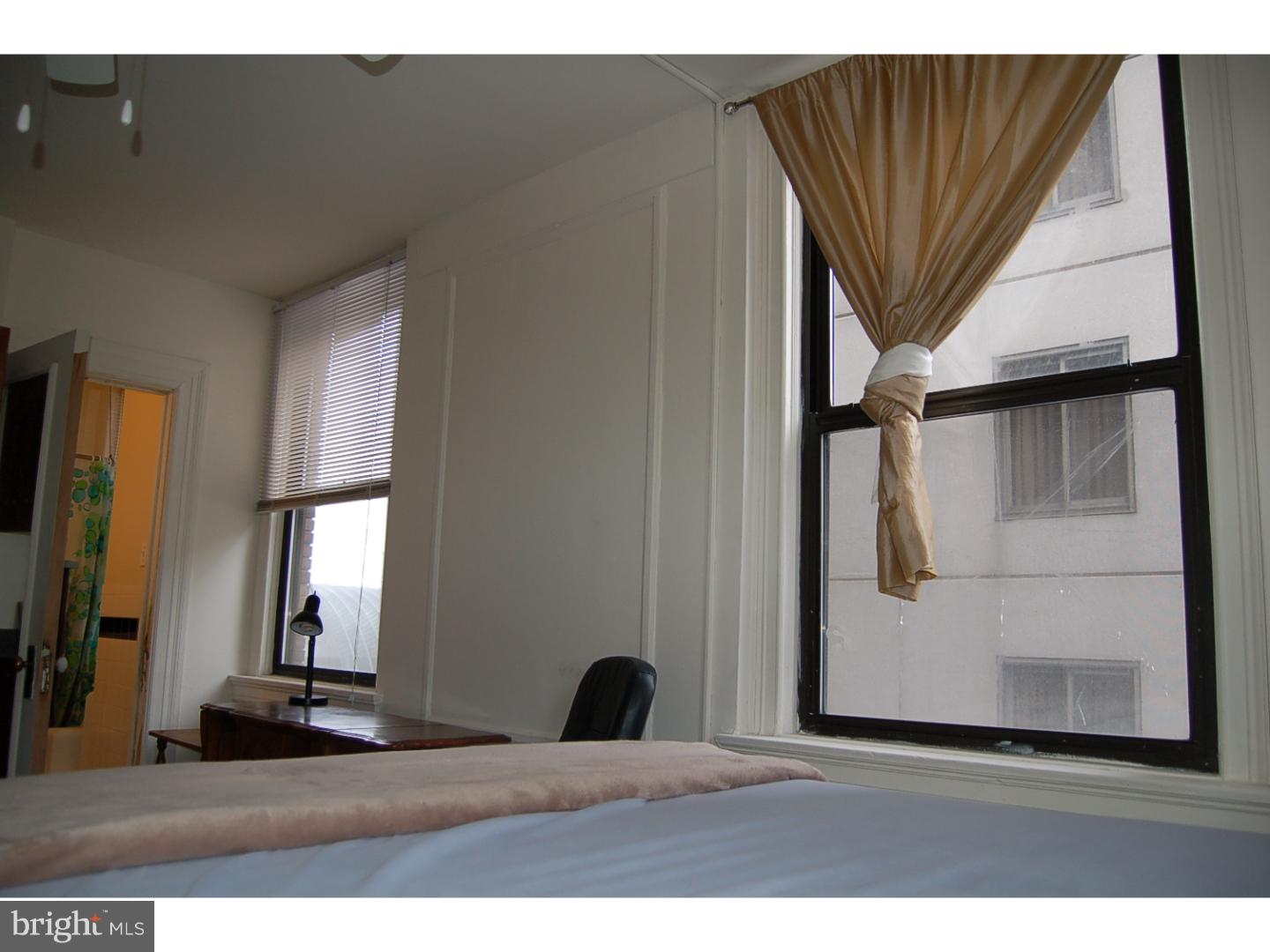1324 Locust Street, Unit 1012 Philadelphia, PA 19107 - Photo 13 of 24 Living Room