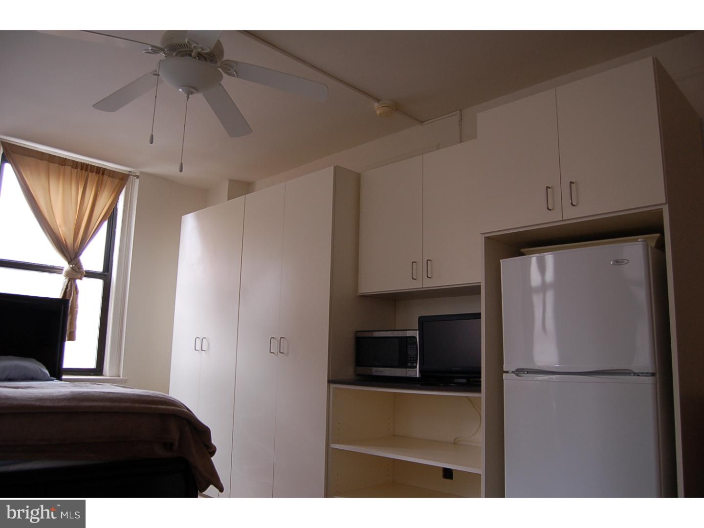1324 Locust Street, Unit 1012 Philadelphia, PA 19107 - Photo 15 of 24 Living Room