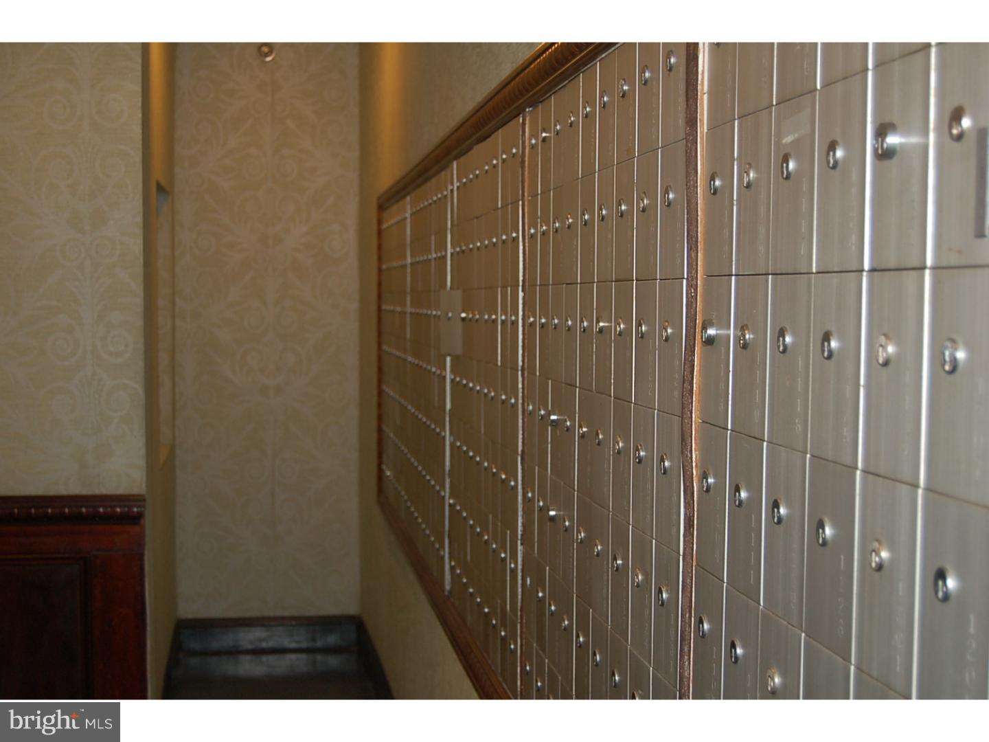 1324 Locust Street, Unit 1012 Philadelphia, PA 19107 - Photo 5 of 24 Lobby