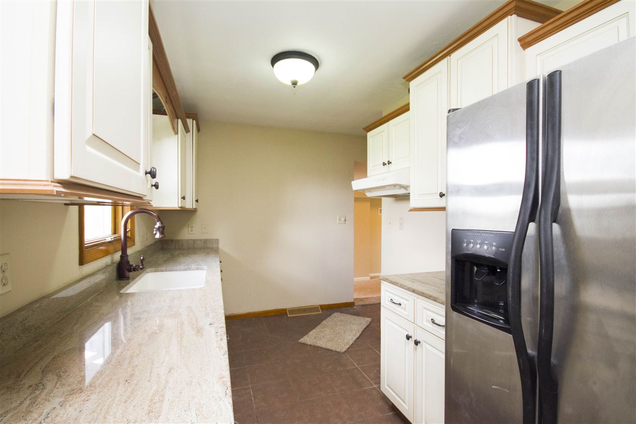 8520 Decatur Road Fort Wayne, IN 46816 - Photo 7 of 33