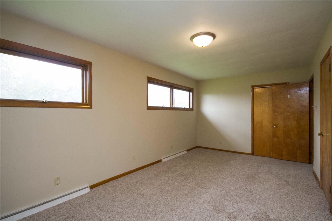 8520 Decatur Road Fort Wayne, IN 46816 - Photo 10 of 33