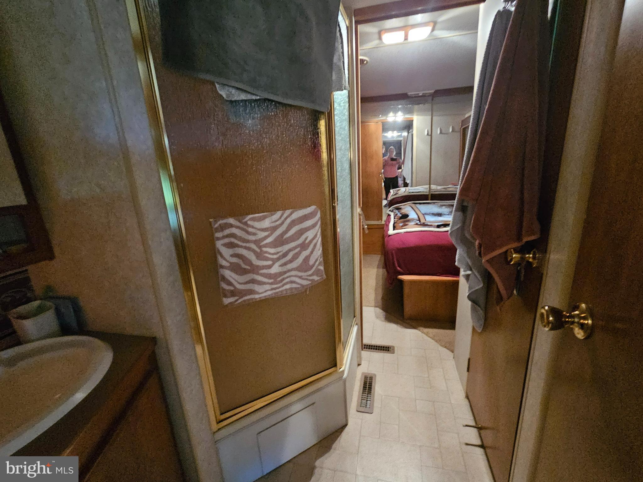 333-332 Comanche Drive, Unit GLEN 1 Earleville, MD 21919 - Photo 6 of 9 Bathroom