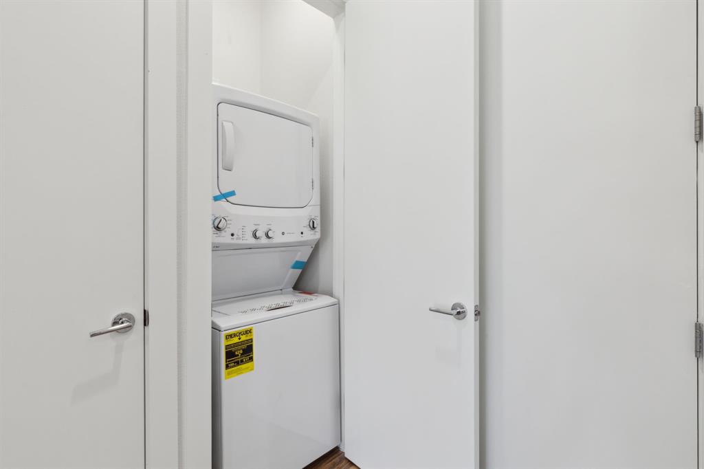 2990 Reagan Street Dallas, TX 75219 - Photo 14 of 20 a utility room with dryer and washer