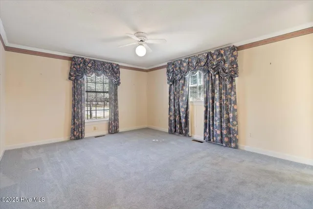 $359,900 | 615 West Main Street, Mount Olive, NC 28365