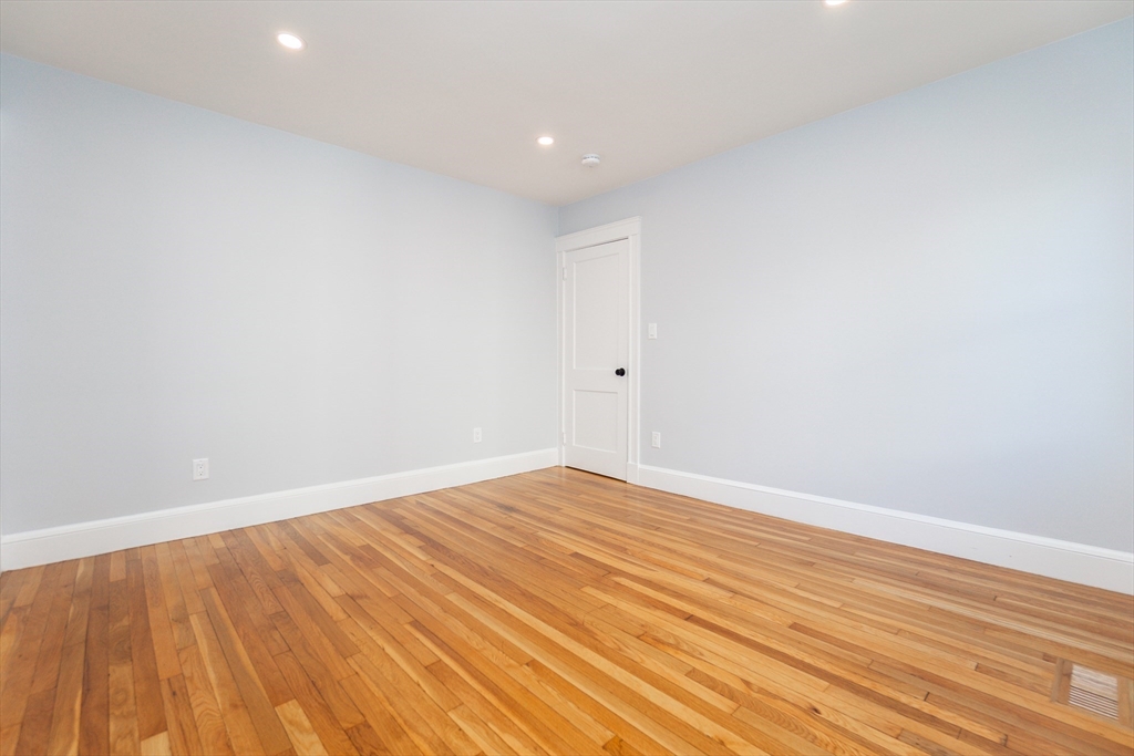 64 Prospect Street, Unit 64 Wellesley, MA 02481 - Photo 12 of 22 Gallery Image 12