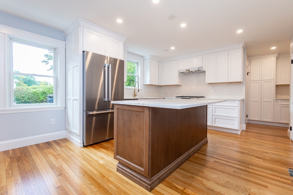 64 Prospect Street, Unit 64 Wellesley, MA 02481 - Photo 5 of 22 Gallery Image 5