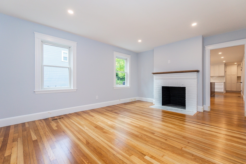 64 Prospect Street, Unit 64 Wellesley, MA 02481 - Photo 6 of 22 Gallery Image 6