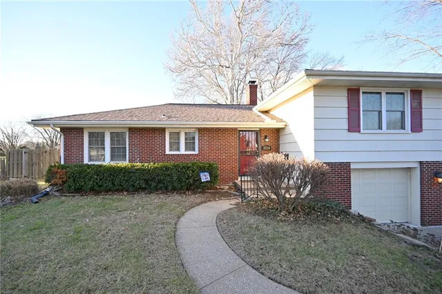 $310,000 | 3514 Northeast 46th Terrace, Kansas City, MO 64117