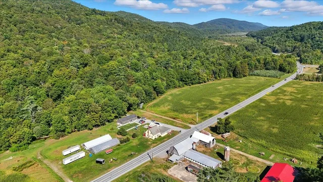 $2,080,000 | 1433 North 116 Road, Bristol, VT 05443