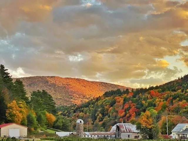 $2,080,000 | 1433 North 116 Road, Bristol, VT 05443