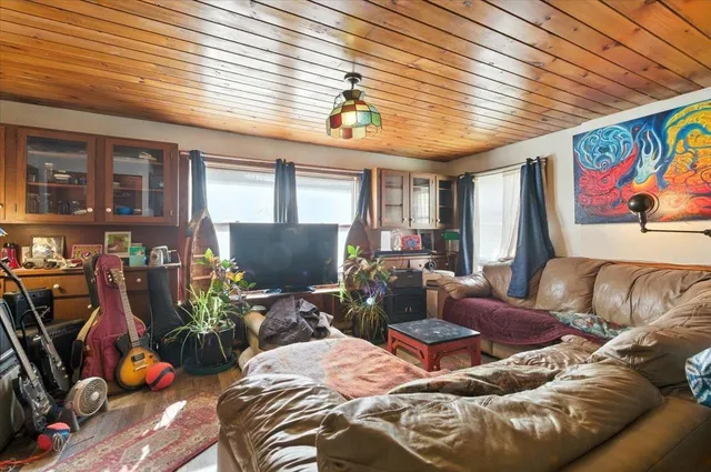 $2,080,000 | 1433 North 116 Road, Bristol, VT 05443