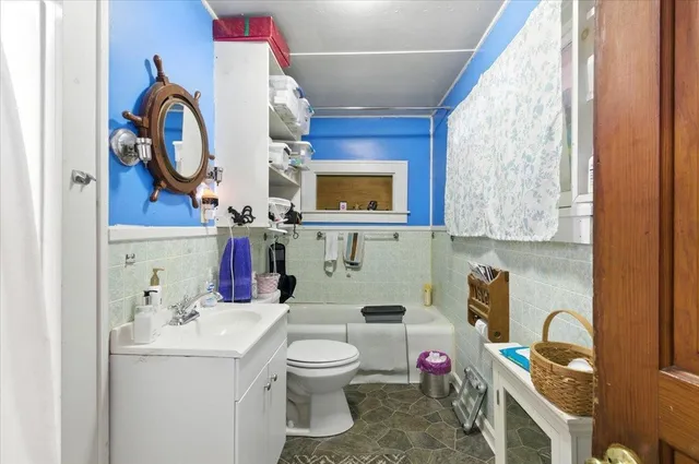 $2,080,000 | 1433 North 116 Road, Bristol, VT 05443