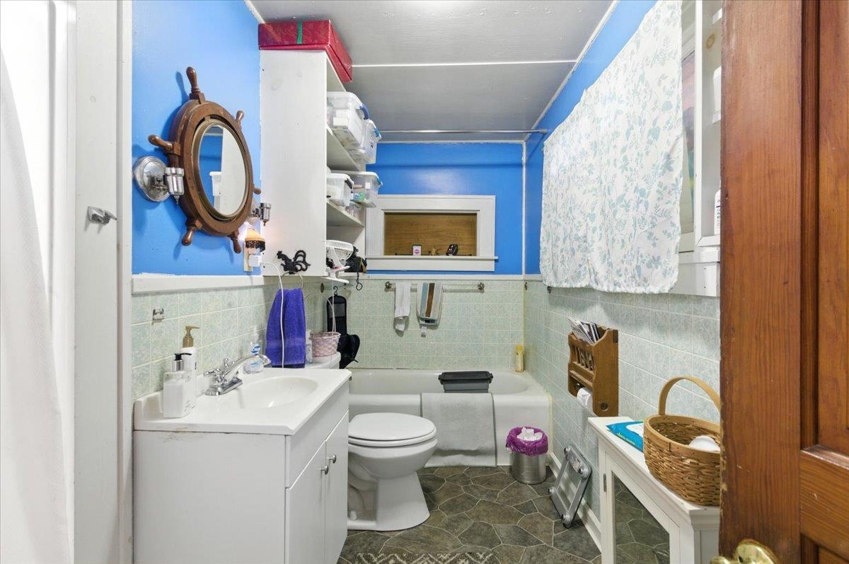 1433 North 116 Road Bristol, VT 05443 - Photo 53 of 60