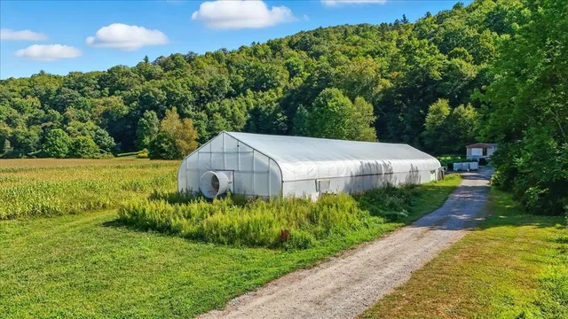 $2,080,000 | 1433 North 116 Road, Bristol, VT 05443