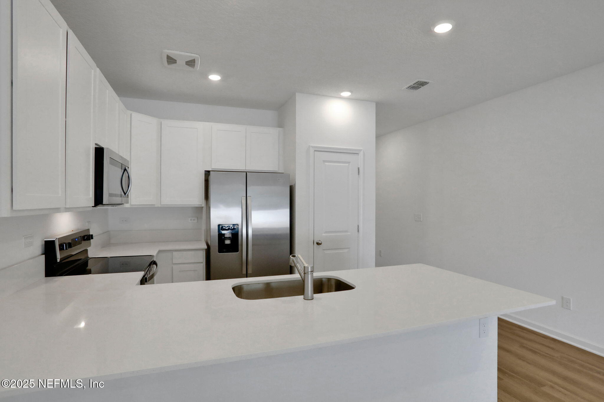 735 Sailor Grove Lane Jacksonville, FL 32221 - Photo 13 of 30 13-web-or-mls-7O0A2590