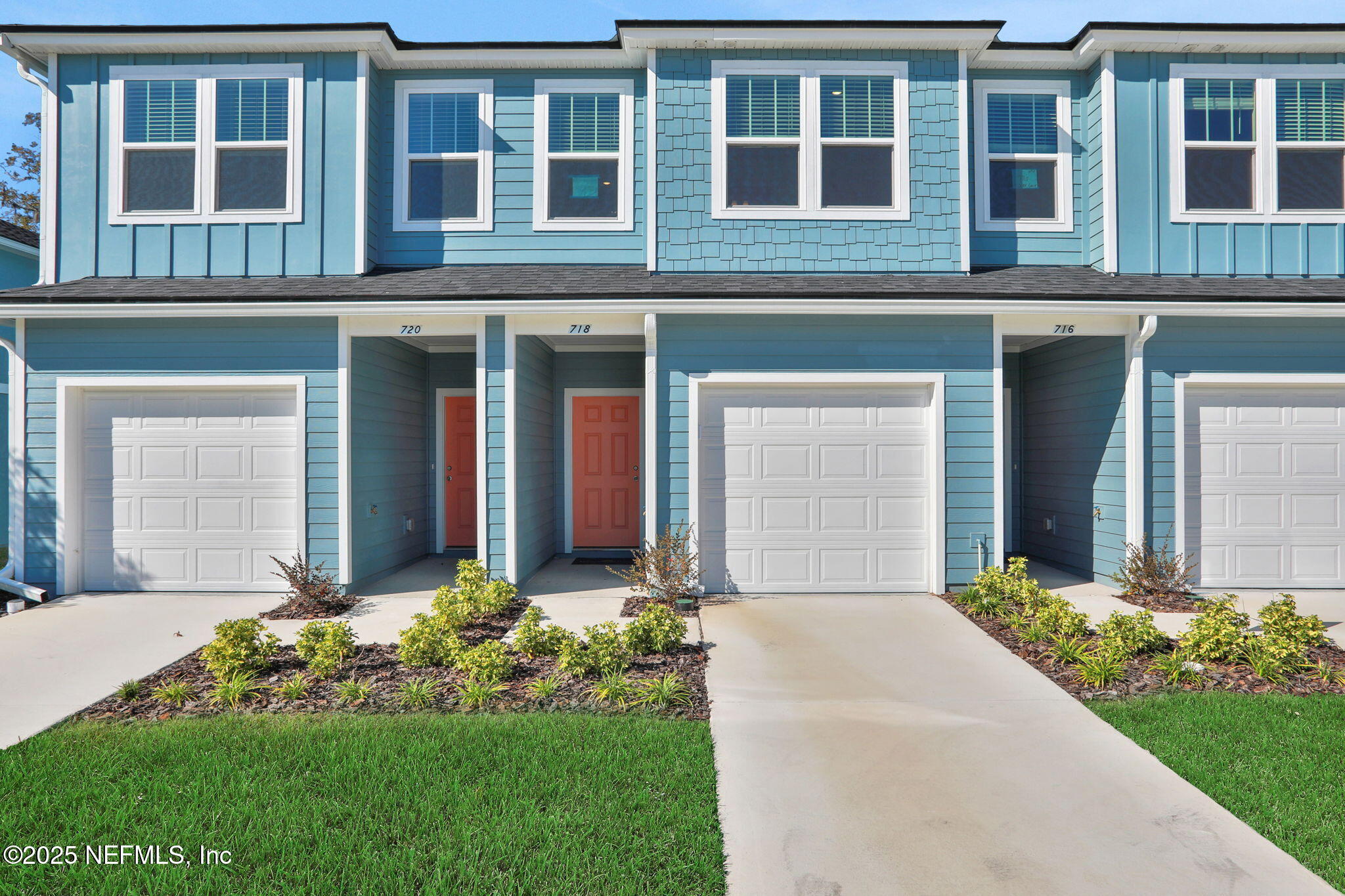 735 Sailor Grove Lane Jacksonville, FL 32221 - Photo 4 of 30 4-web-or-mls-7O0A2667 (3)