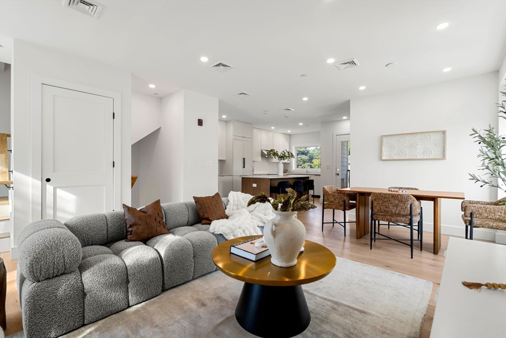 106 River Street, Unit 14 Newton, MA 02465 - Photo 2 of 42