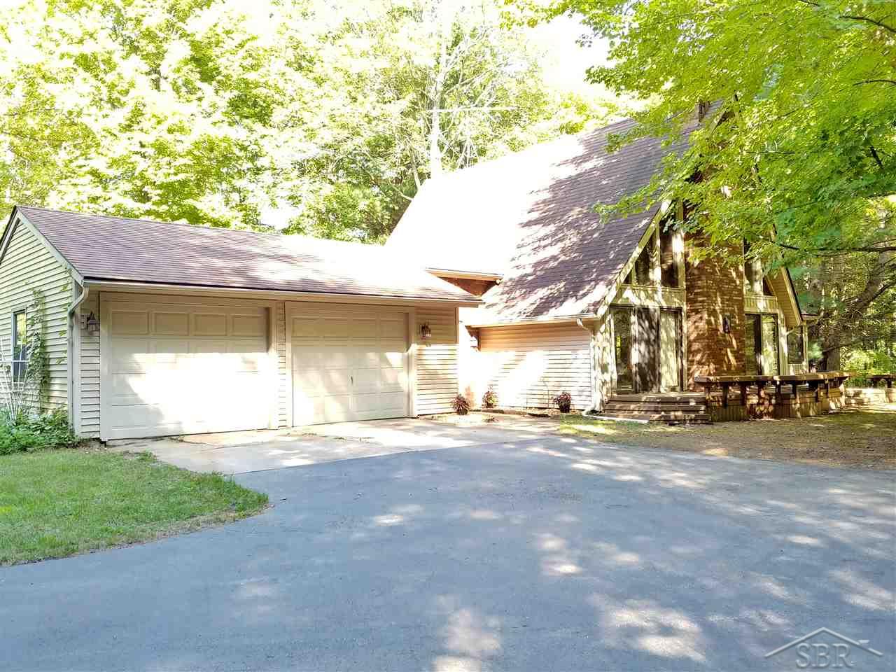 14225 Dice Road Hemlock, MI 48626 - Photo 2 of 12 31389345-1.JPG