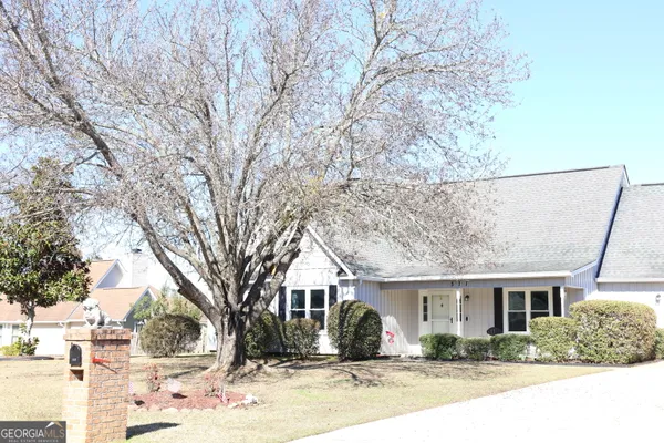$345,000 | 511 Greenview Court, Bonaire, GA 31005