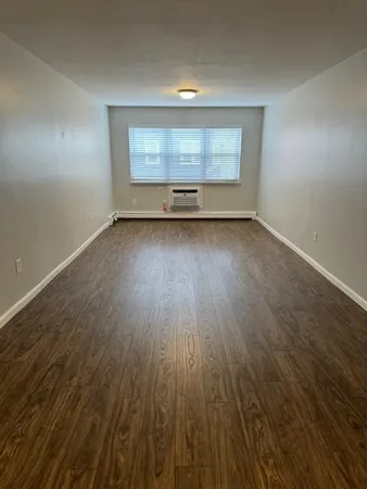 $2,075 | 210 Bergenline Avenue, Unit 8, Union City, NJ 07087