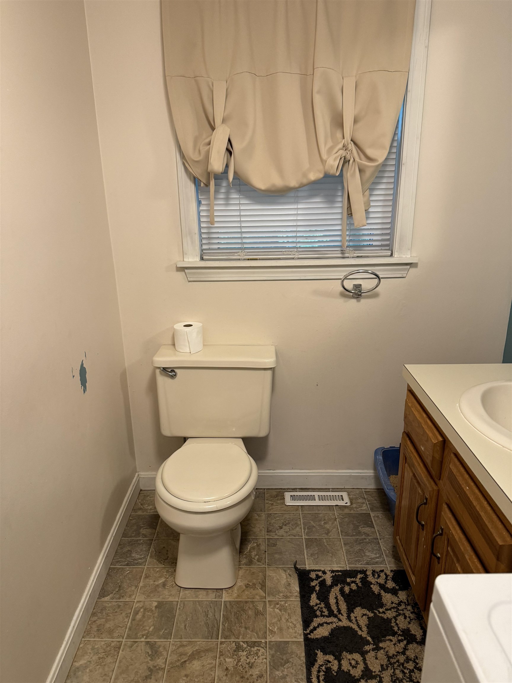 5b Shelley Drive Hudson, NH 03051 - Photo 4 of 42