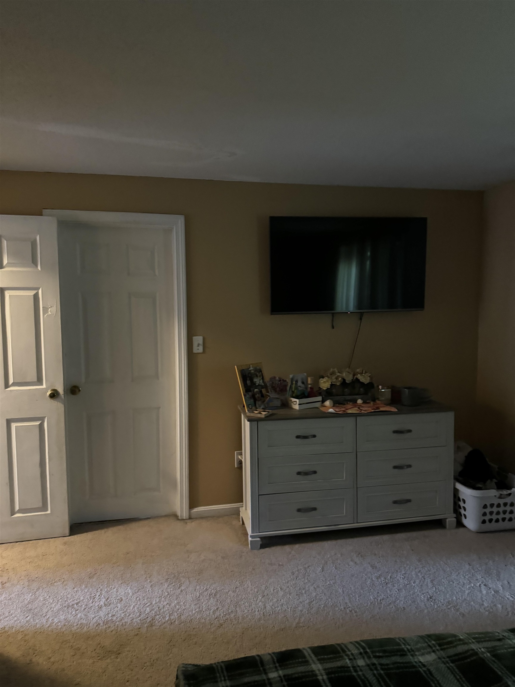 5b Shelley Drive Hudson, NH 03051 - Photo 8 of 42