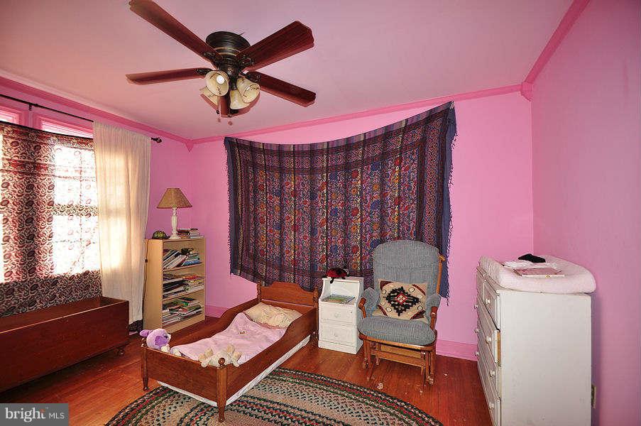 6111 Regent Park Road Baltimore, MD 21228 - Photo 7 of 11 Bedroom