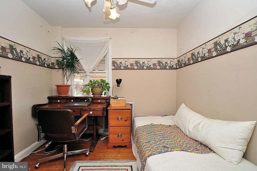 6111 Regent Park Road Baltimore, MD 21228 - Photo 8 of 11 Bedroom