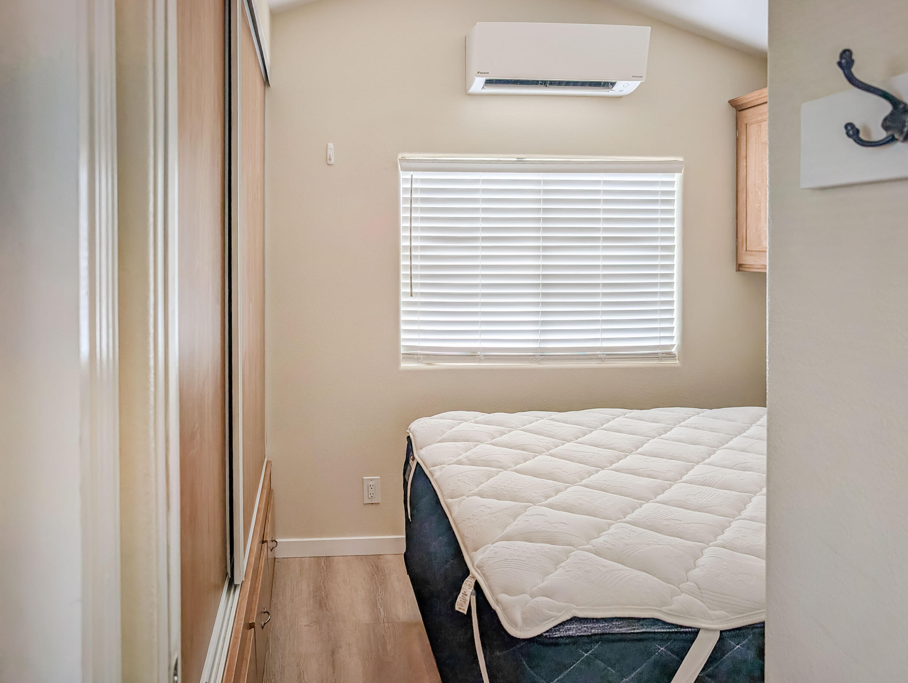 70200 Dillon Road, Unit 341 Desert Hot Springs, CA 92241 - Photo 23 of 33 Bedroom