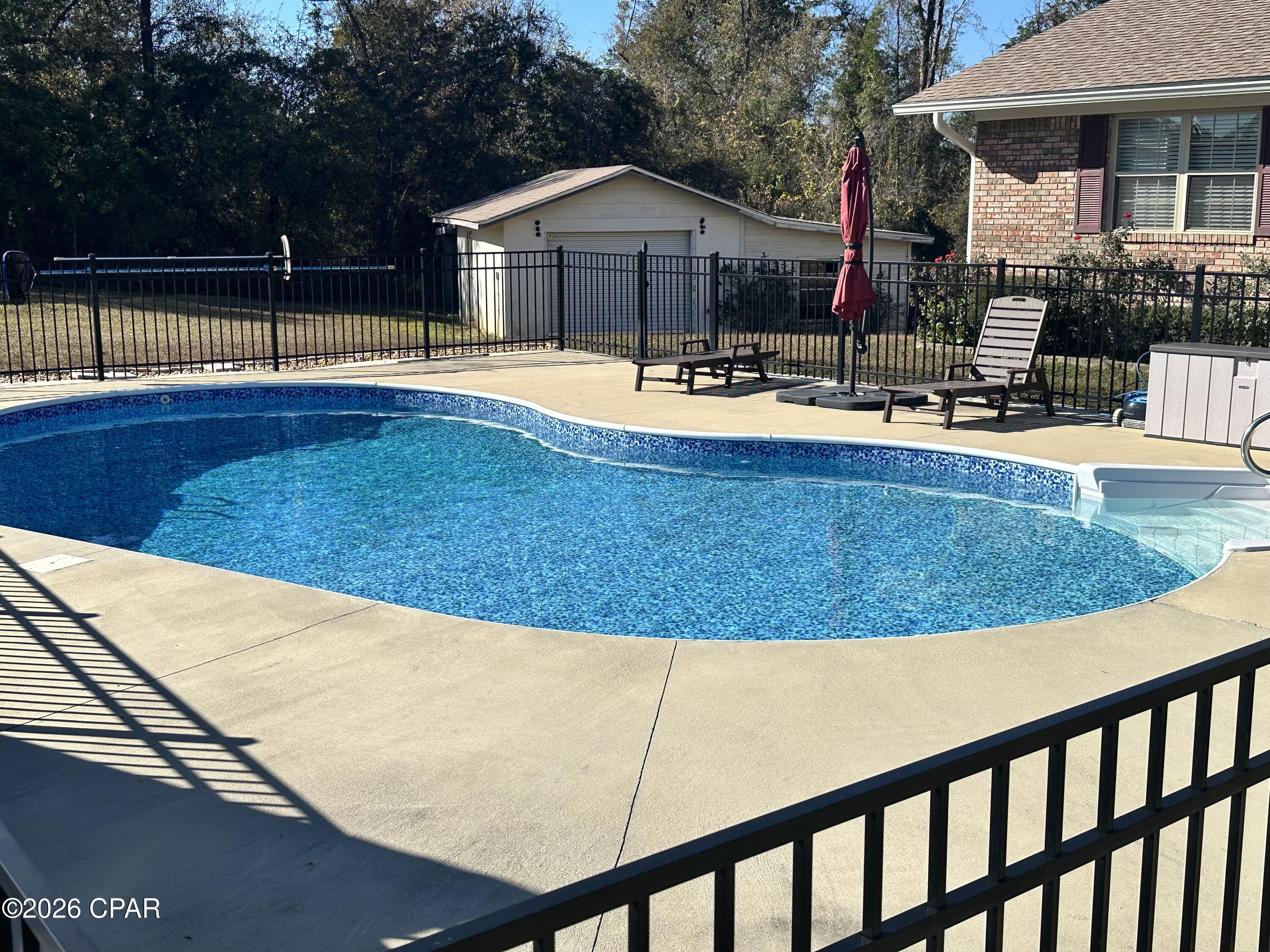 7426 Berry Drive Grand Ridge, FL 32442 - Photo 9 of 16 Gallery Image 9