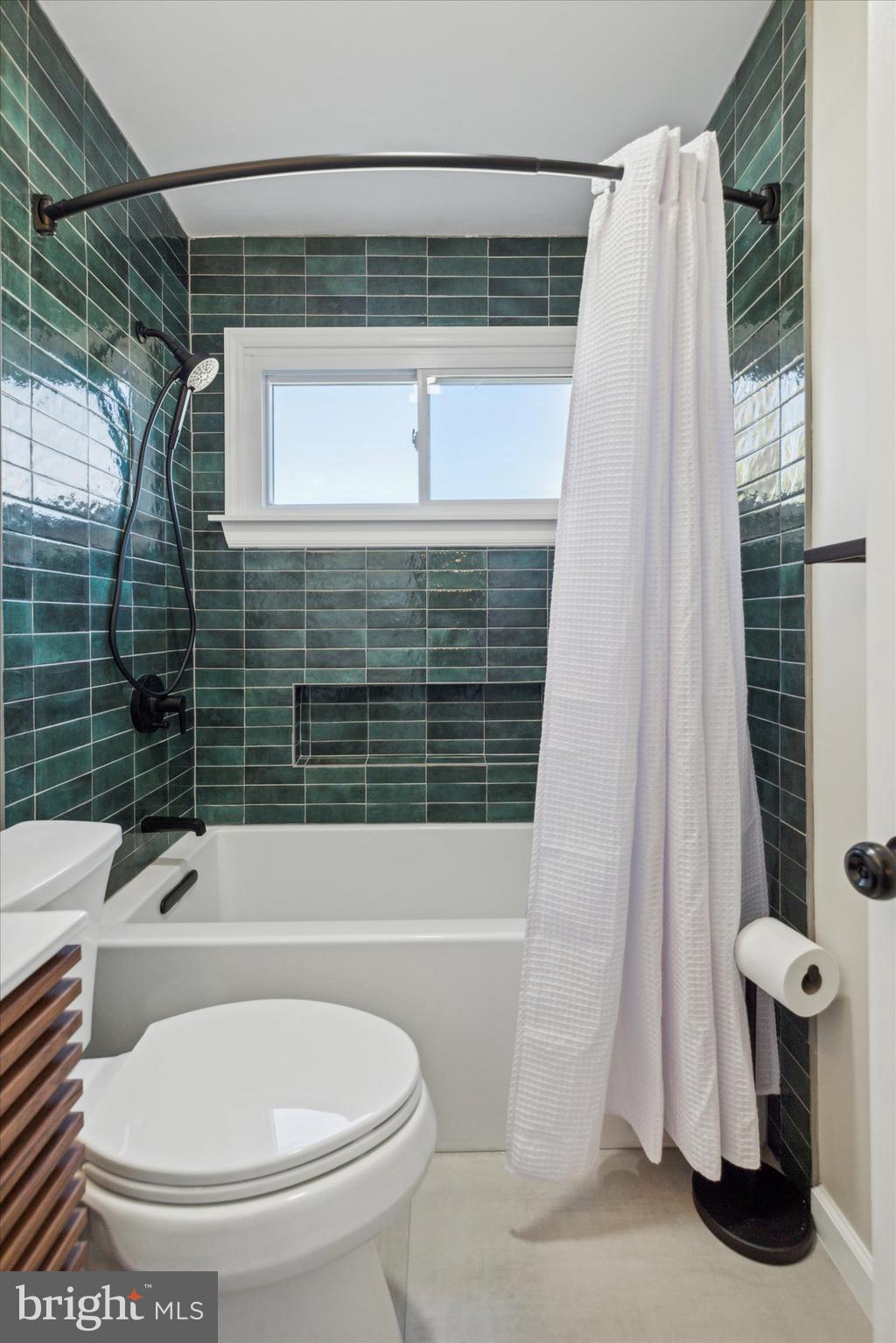 135 Cornell Road Bala Cynwyd, PA 19004 - Photo 13 of 23 a bathroom with a toilet and a shower