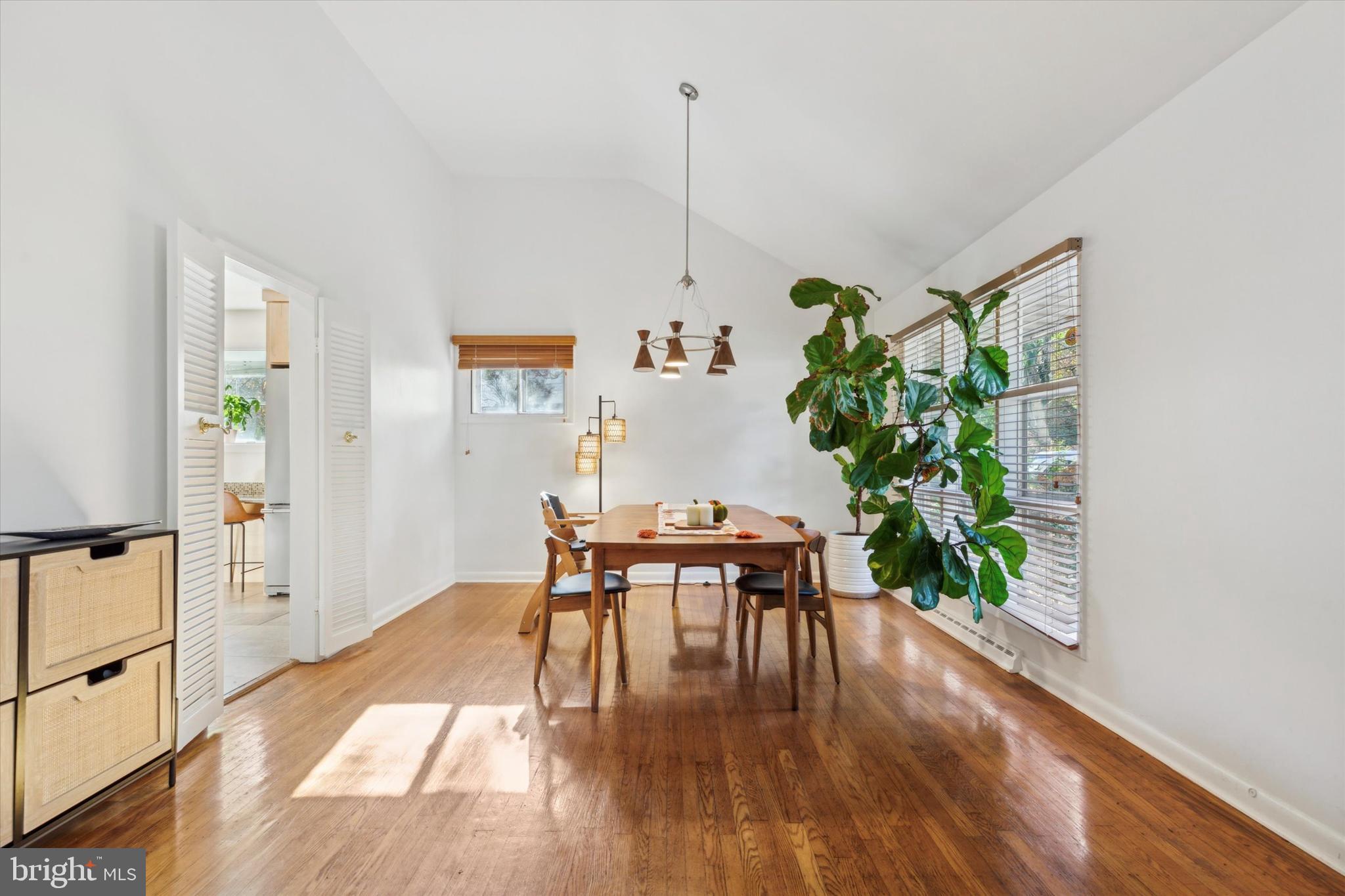 135 Cornell Road Bala Cynwyd, PA 19004 - Photo 5 of 23 a workspace with furniture and a potted plant