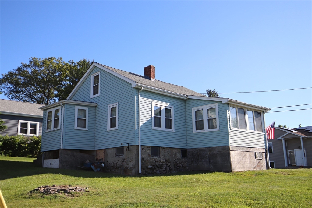 23 Bayview Road Saugus, MA 01906 - Photo 3 of 4