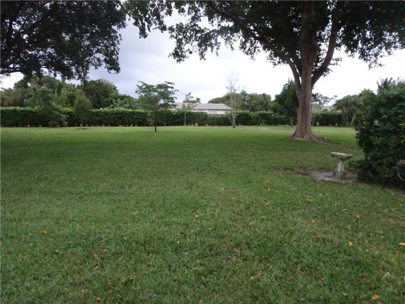 96 Del Rio Boulevard Boca Raton, FL 33432 - Photo 9 of 9 BACK YARD