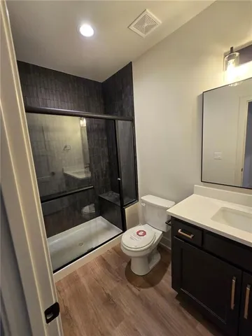 $849,000 | 4604 Northwest Luna Piena Way, Riverside, MO 64150