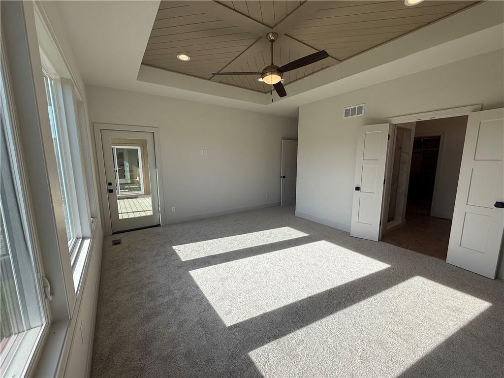 4604 Northwest Luna Piena Way Riverside, MO 64150 - Photo 13 of 35