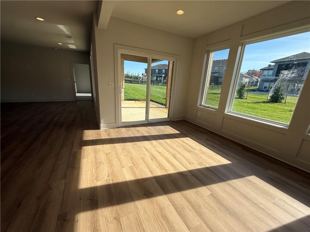 4604 Northwest Luna Piena Way Riverside, MO 64150 - Photo 27 of 35