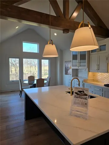 $849,000 | 4604 Northwest Luna Piena Way, Riverside, MO 64150