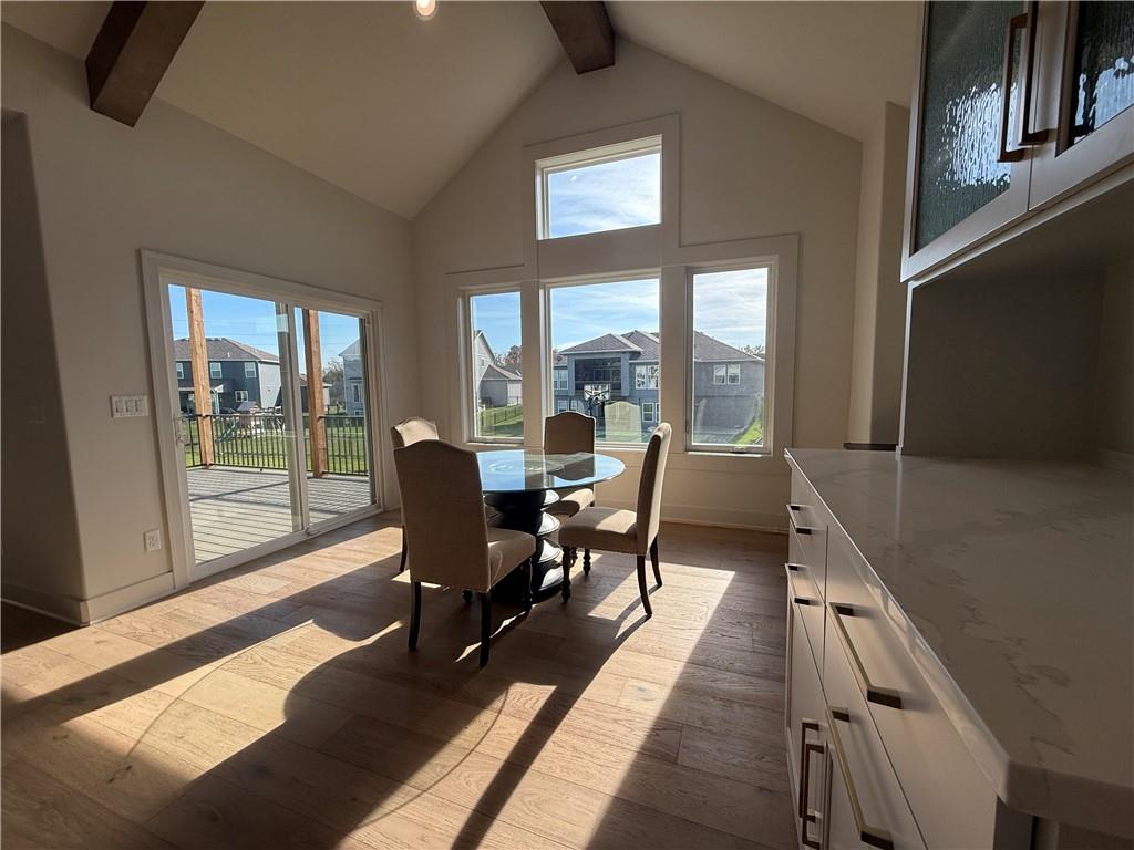 4604 Northwest Luna Piena Way Riverside, MO 64150 - Photo 8 of 35